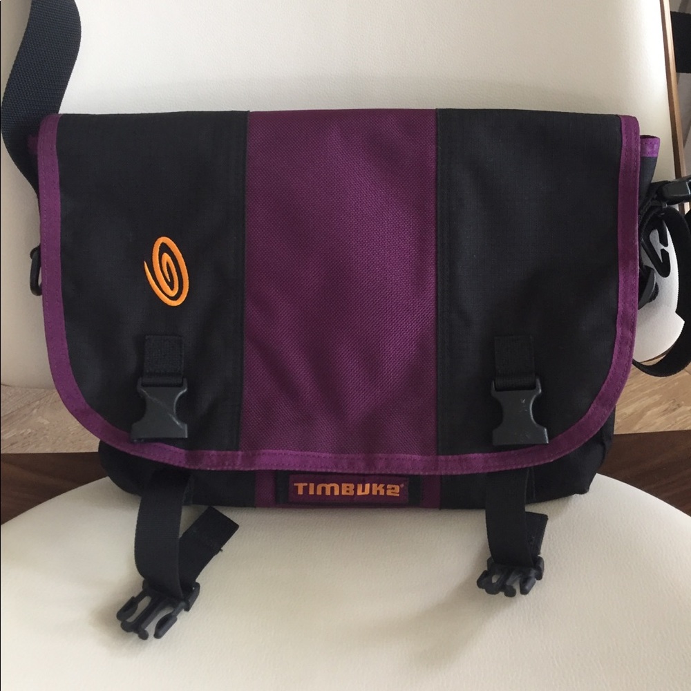 timbuk2 laptop bag. Excellent new condition.